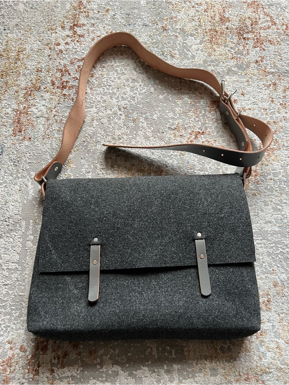 Popeq Felt Messenger Bag Leather Strap Minimalist Laptop Bag